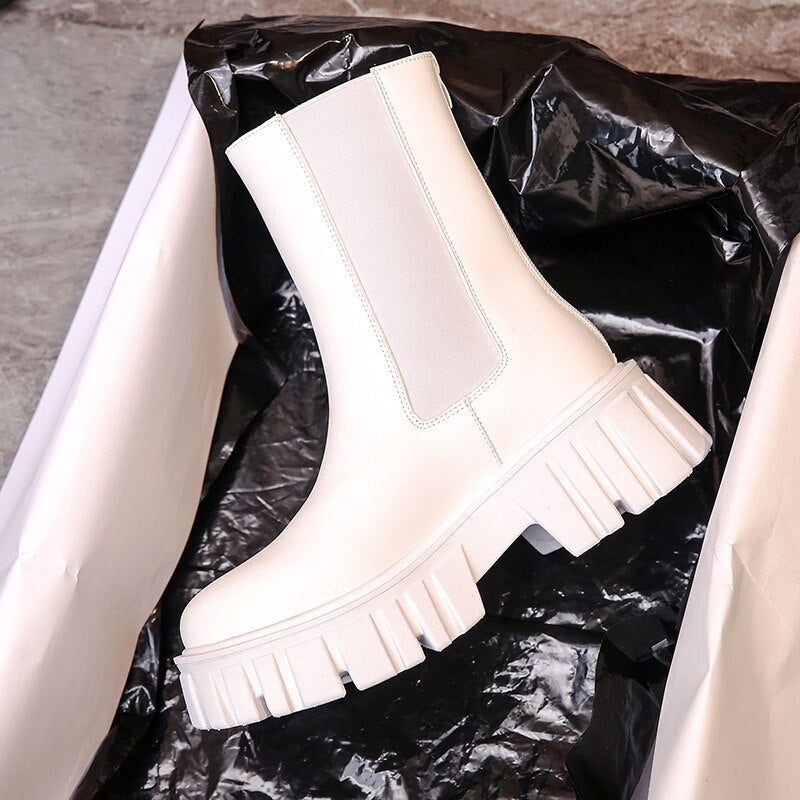 Valenzora | Women's Boots Fashionable Platform Boots with Slip-on Design, Suitable for Everyday Wear