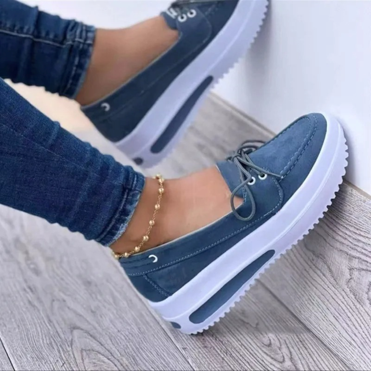 Valenzora – Women's slippers made of non-slip suede