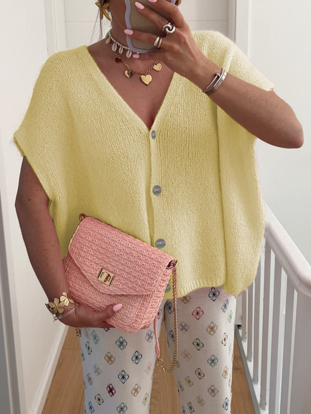 Valenzora | Kurzärmeliger Cardigan mit V-Ausschnitt