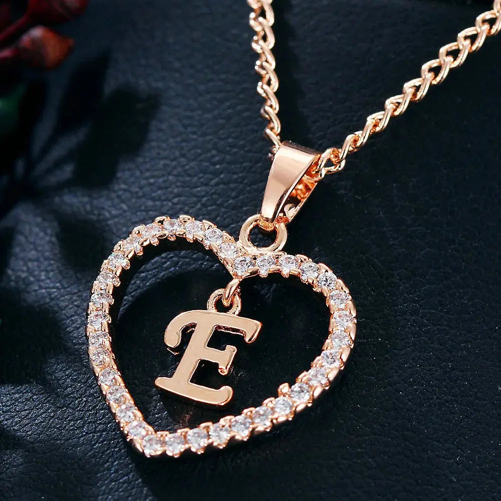 Valenzora | Buchstabe Zirkon Herz Halskette Anhänger Schmuck