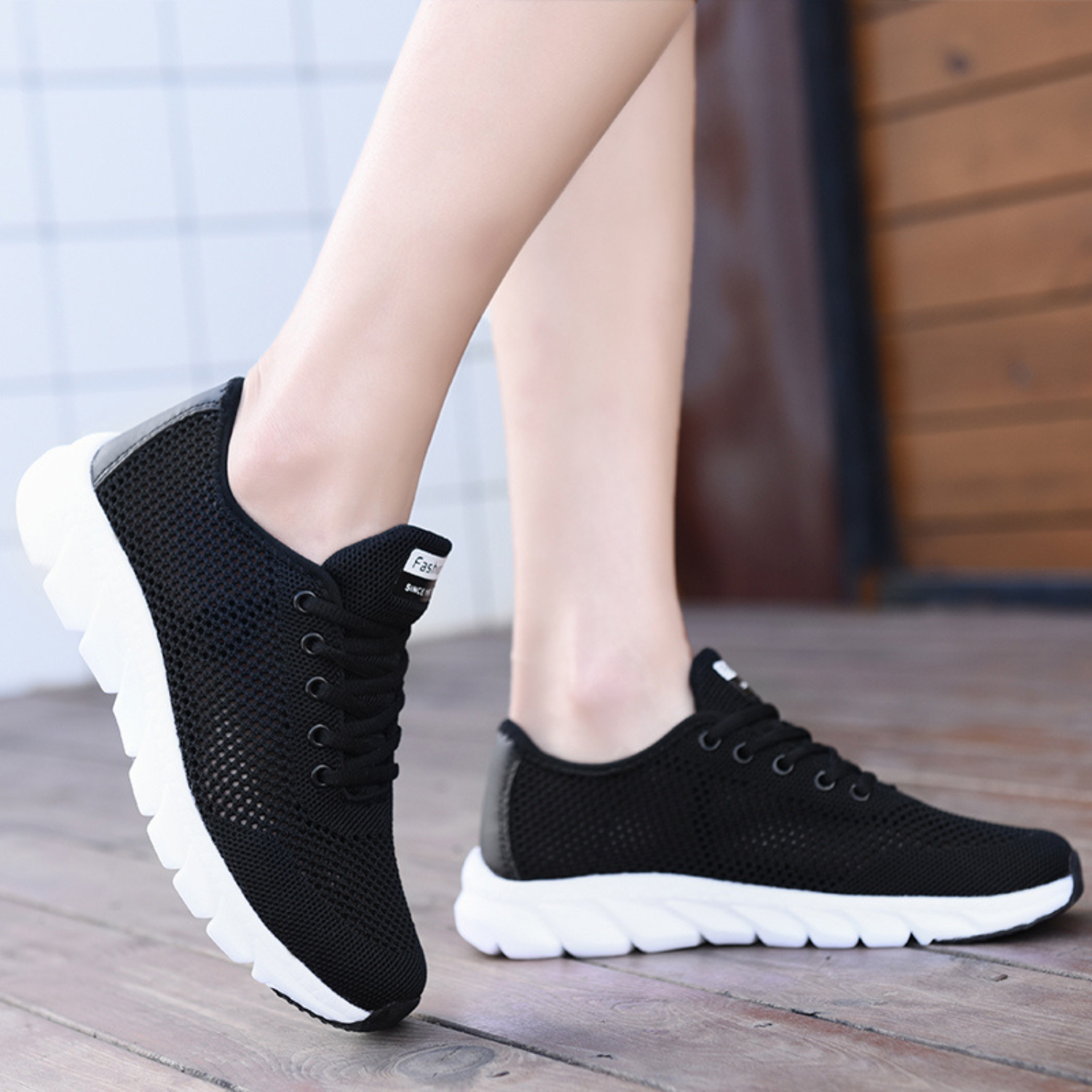 Valenzora | Active - Lightweight women's sports shoes with extra support