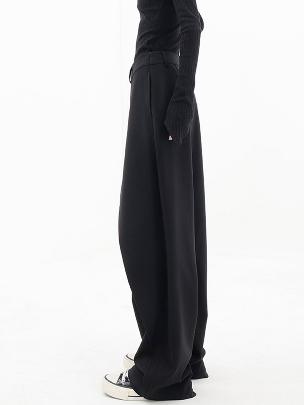Valenzora | Asymmetrical Baggy Trousers