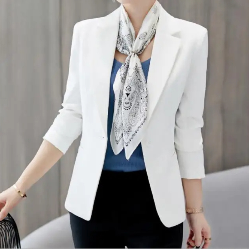 Valenzora | Eleganter Damen-Blazer mit langen Ärmeln. Perfekt fürs Büro.