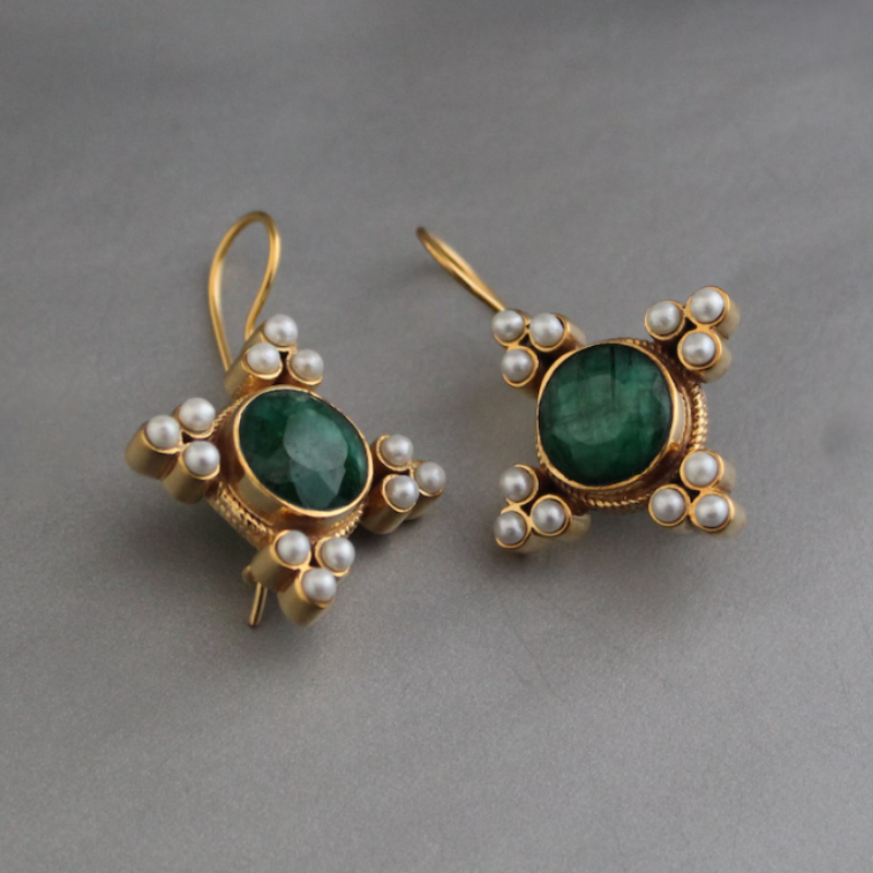 Valenzora | Pearl Vintage Drop Earrings Gold Plated