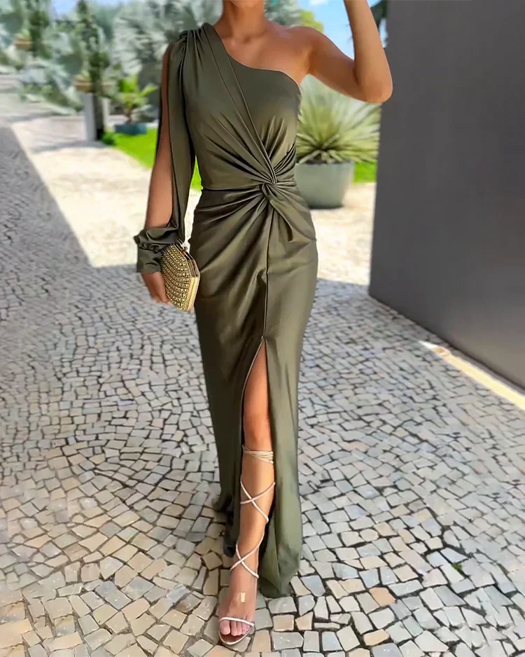 Valenzora | Long evening dress with soft pleats