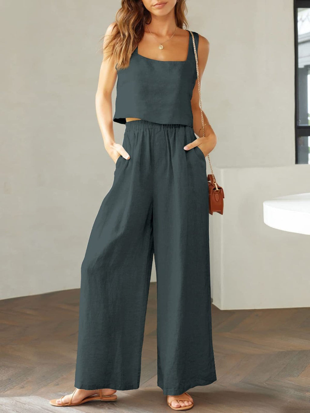 Valenzora | Wide Overall