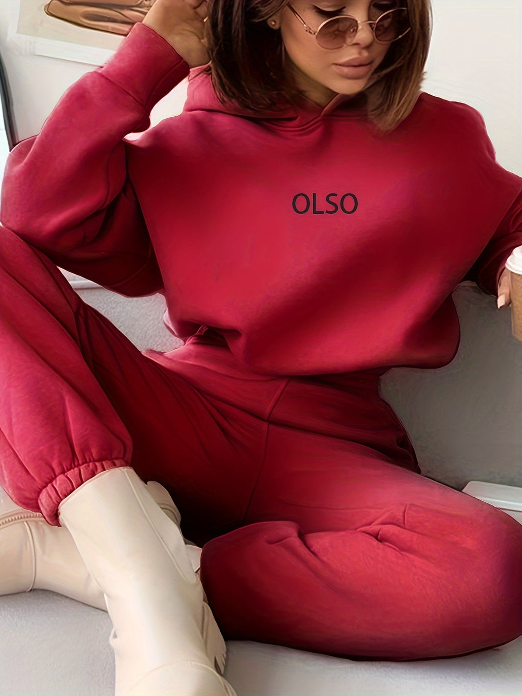 Valenzora | Oslo Women's Set – Two-piece set consisting of a hoodie and sweatpants for casual style and maximum comfort.