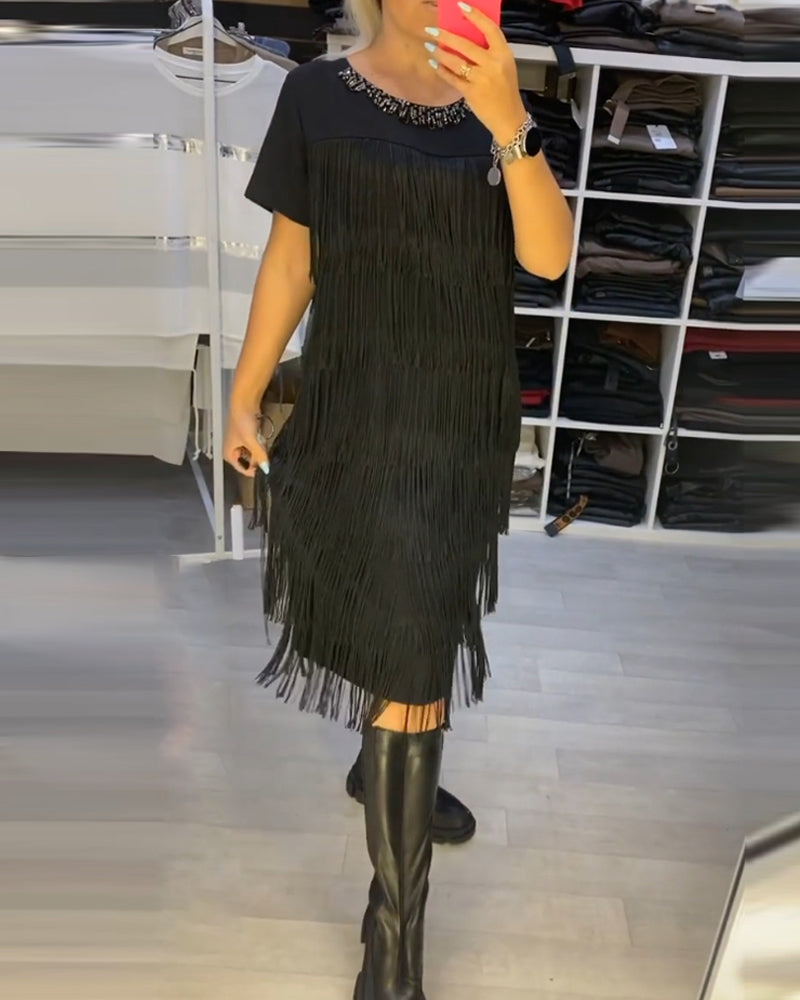 Valenzora | Chic shift dress with tassels