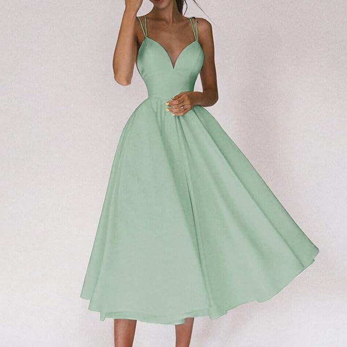 Valenzora | Ein leichtes Kleid mit zarten Spaghettiträgern