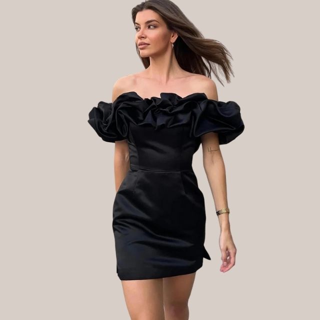 Valenzora | Off-the-shoulder cocktail dress with ruffle detail