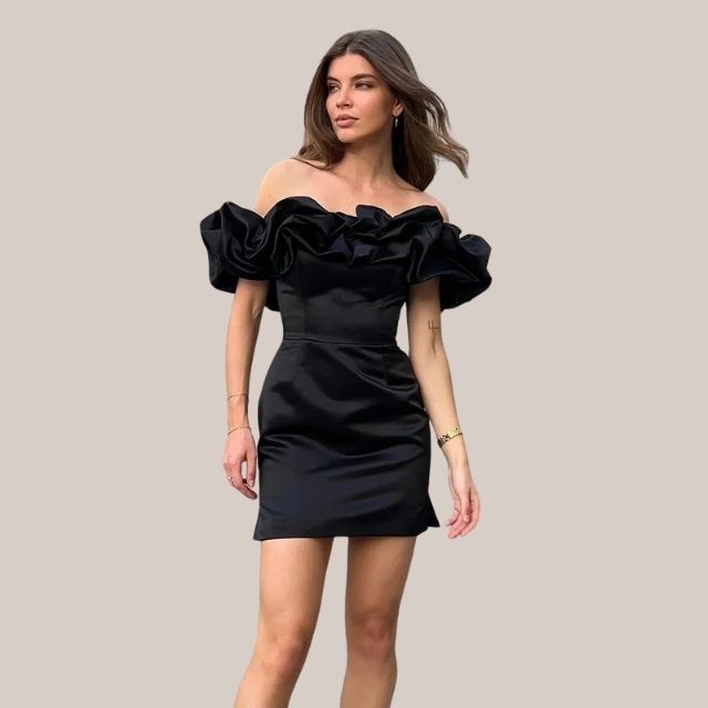 Valenzora | Off-the-shoulder cocktail dress with ruffle detail