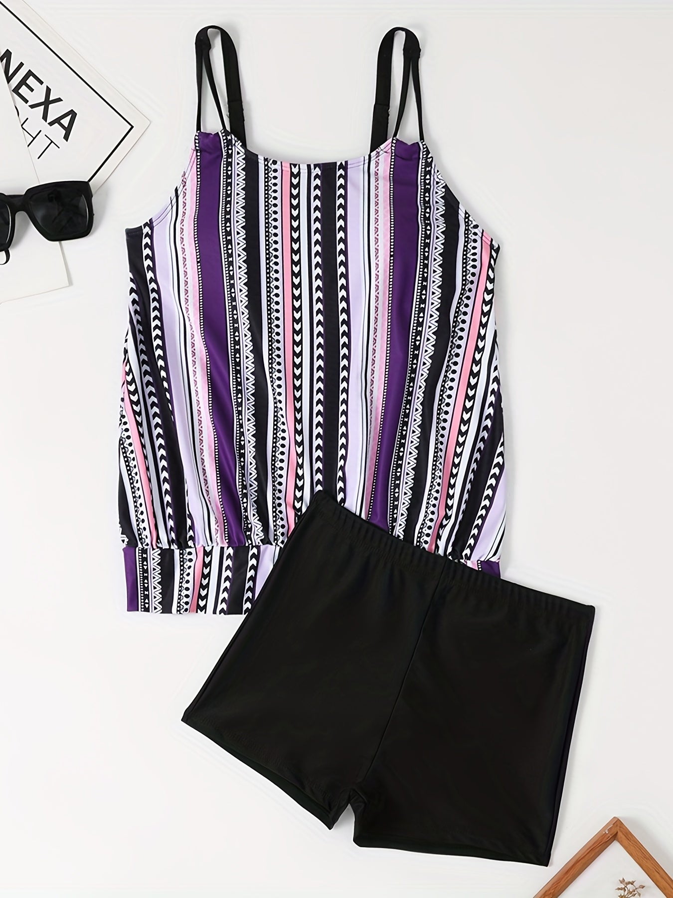 Valenzora | Tankini set with stripes and dots