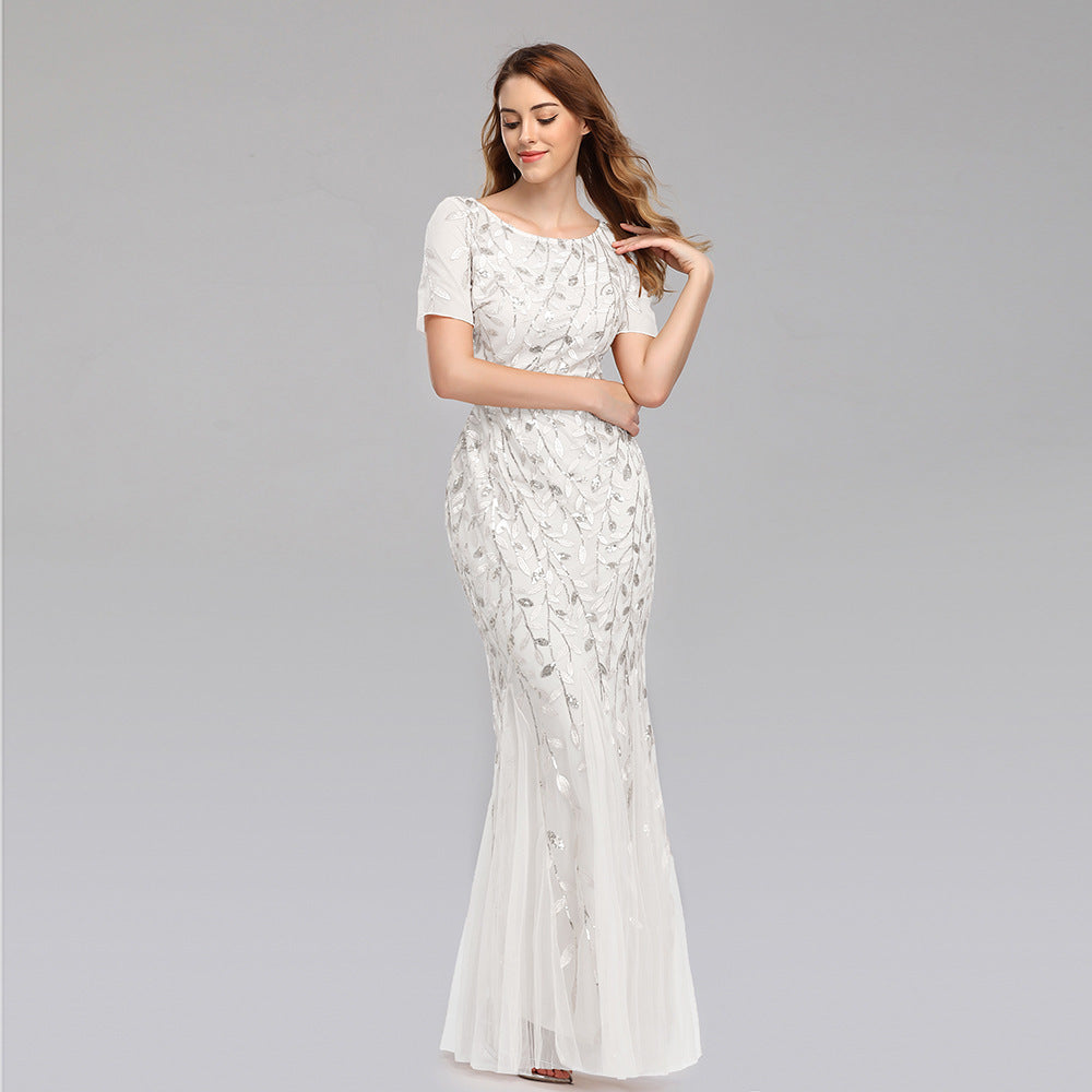 Valenzora | Elegantes Abendkleid in Gold