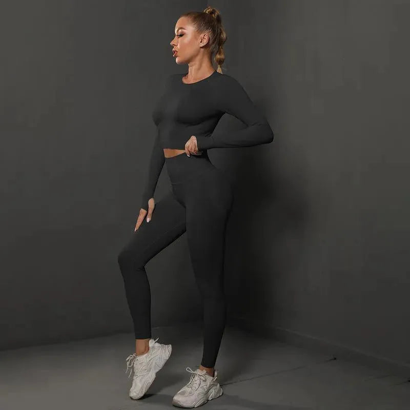 Valenzora | Complete with yoga pants and top