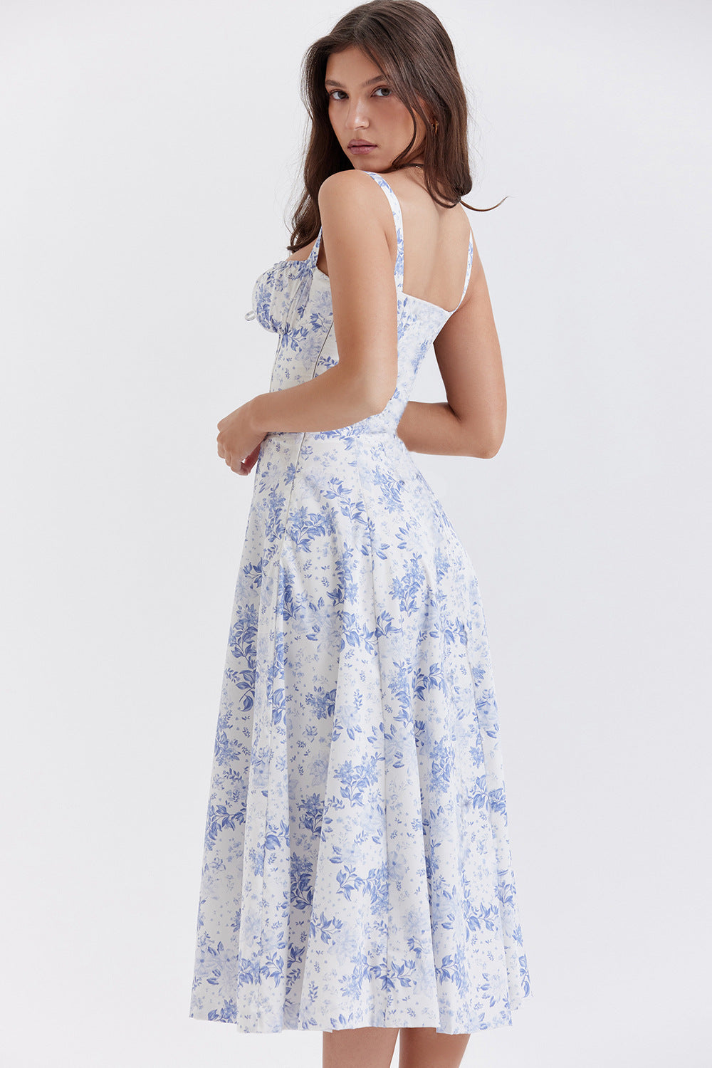 Valenzora schulterfreies Kleid für Damen mit französischem Flair und verführerischem Hüftschlitz