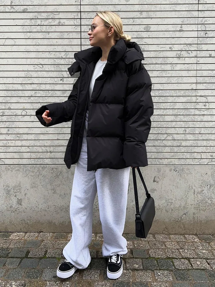 Valenzora Amsterdam | Elegant warm coat for women