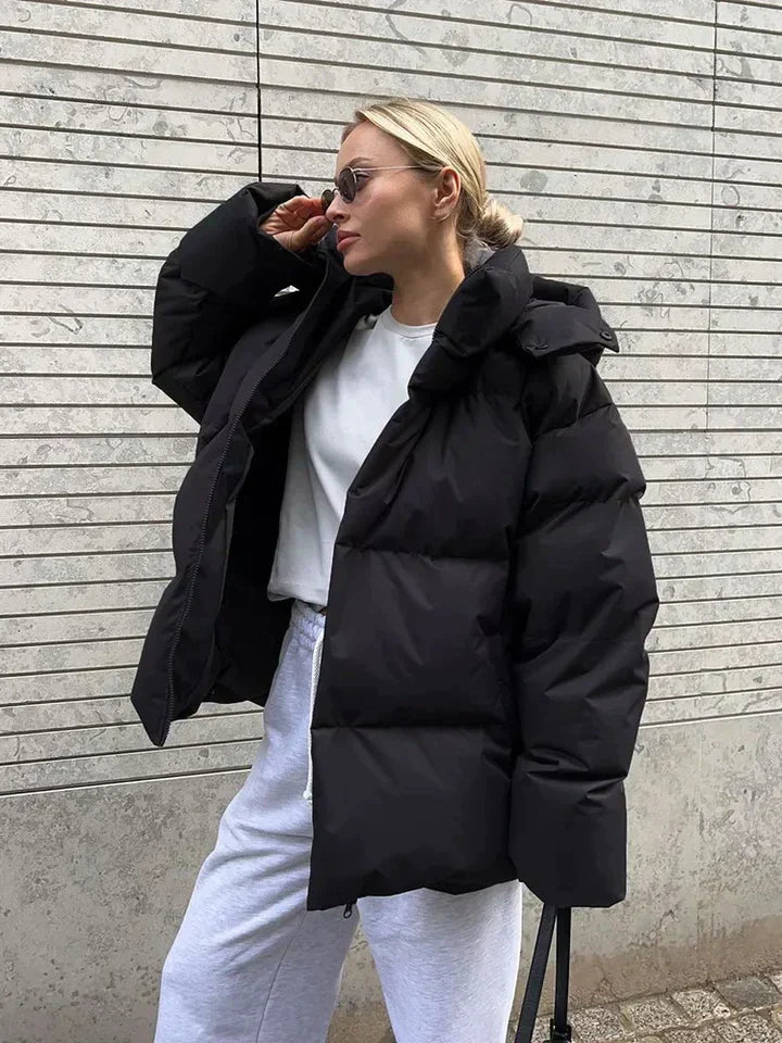 Valenzora Amsterdam | Elegant warm coat for women
