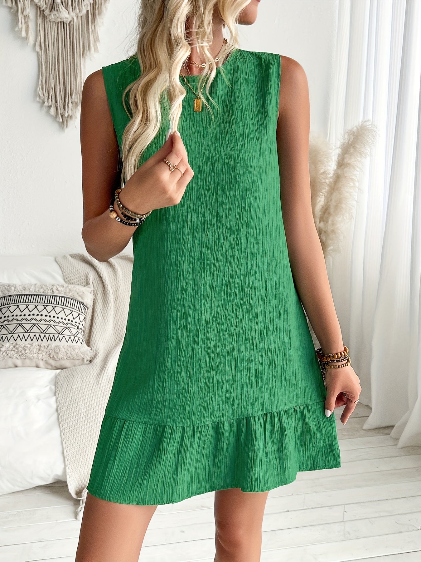 Valenzora | Elegant dress with ruffles, sleeveless for spring and summer