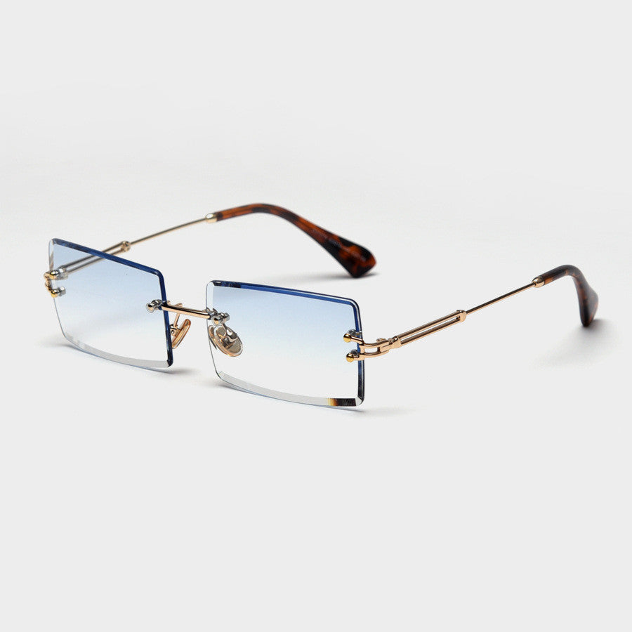 Valenzora | Fashionable rectangular sunglasses in retro style