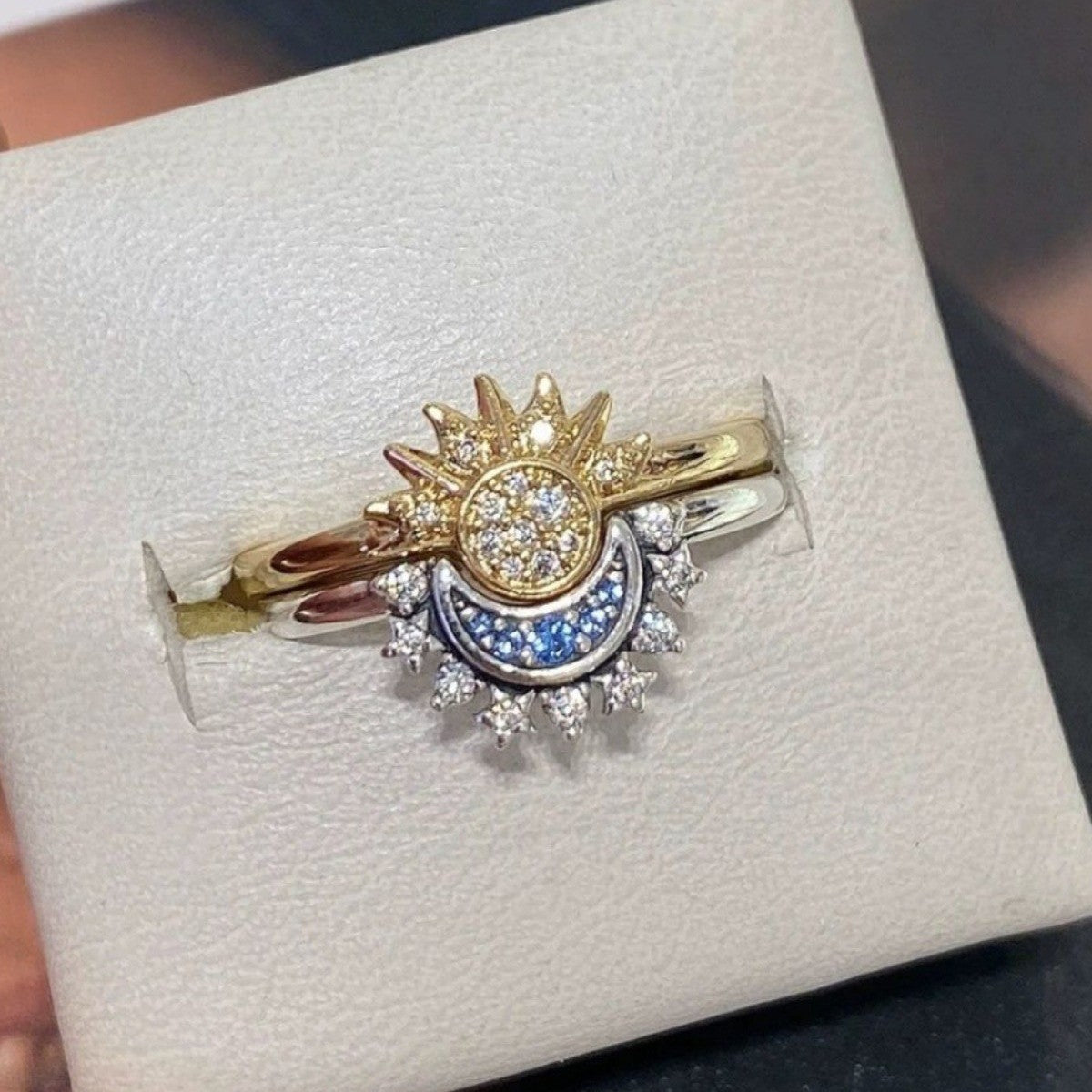 Valenzora | Sparkling Moon Sun Silver Crystal Ring