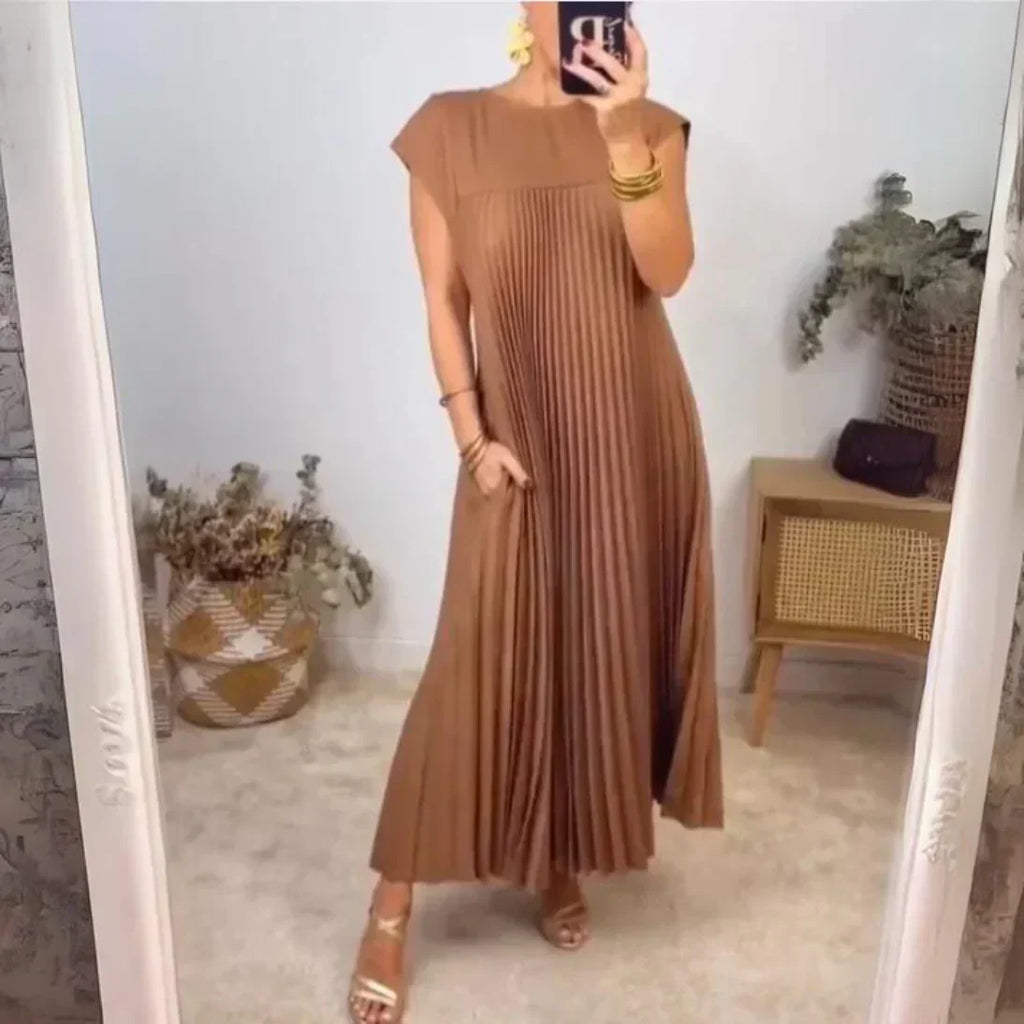 Valenzora | Light and Fresh Pleated Dress