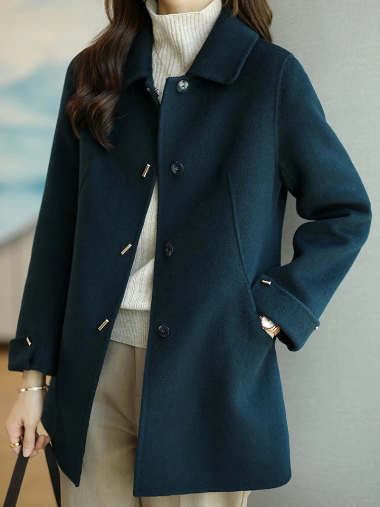 Valenzora | Classic trench coat with peak collar