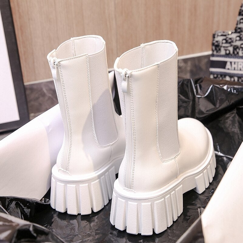 Valenzora | Women's Boots Fashionable Platform Boots with Slip-on Design, Suitable for Everyday Wear
