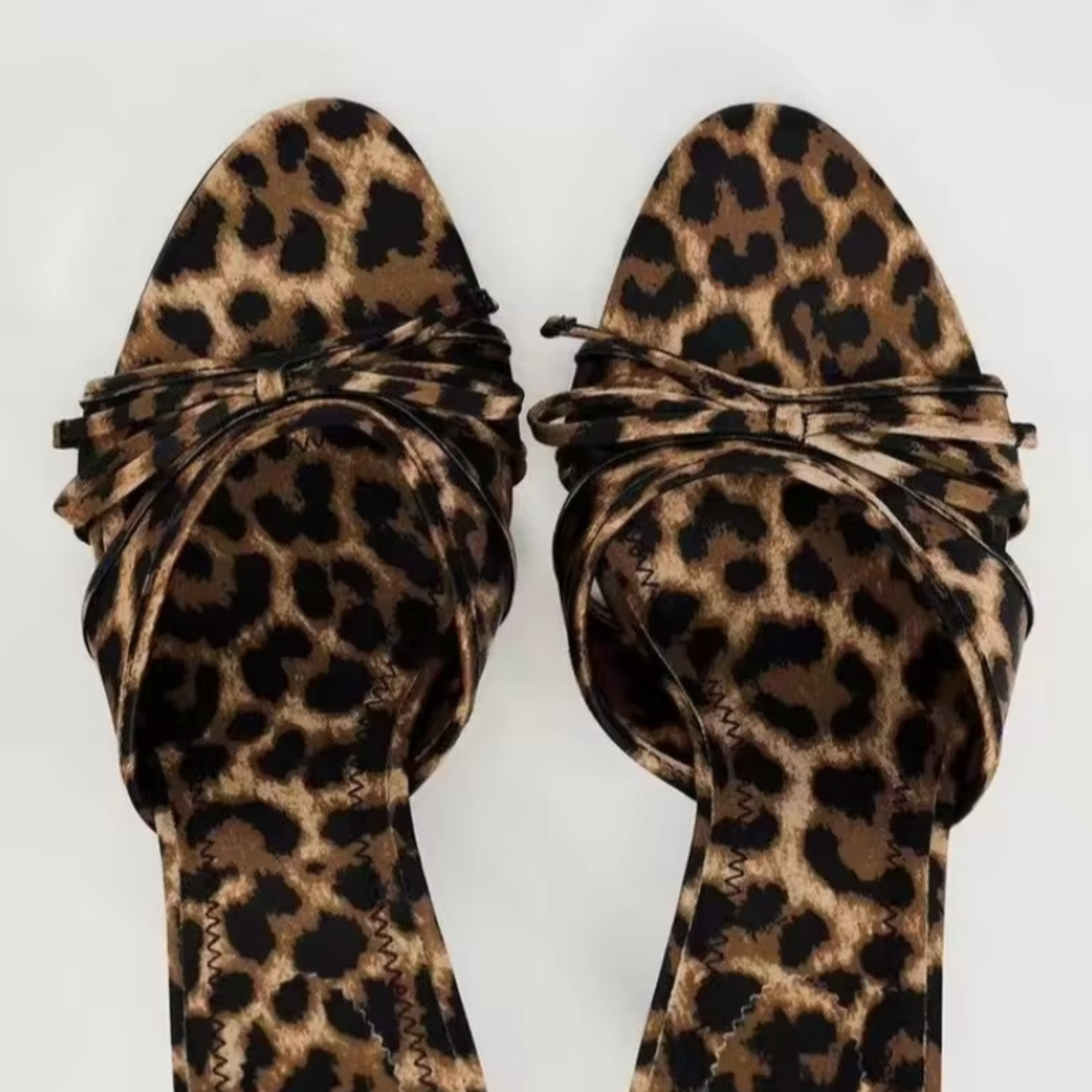 Valenzora | High-heeled slippers with leopard print
