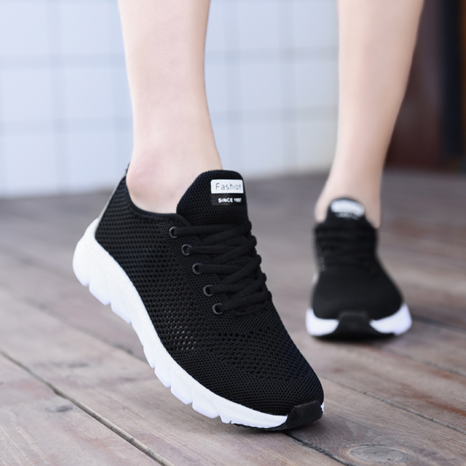 Valenzora | Active - Lightweight women's sports shoes with extra support