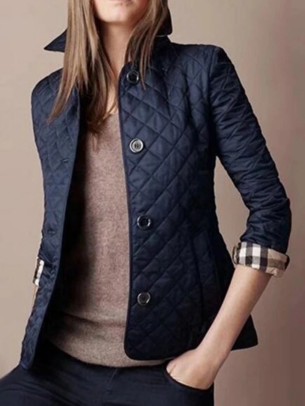 Valenzora | Short quilted women's jacket with buttons and collar, elegant