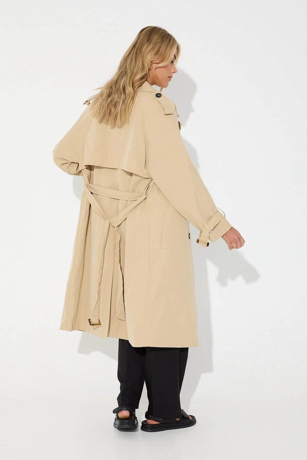 Valenzora | Lightweight windbreaker