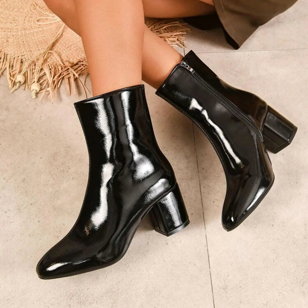 Valenzora | Boots with thick toe