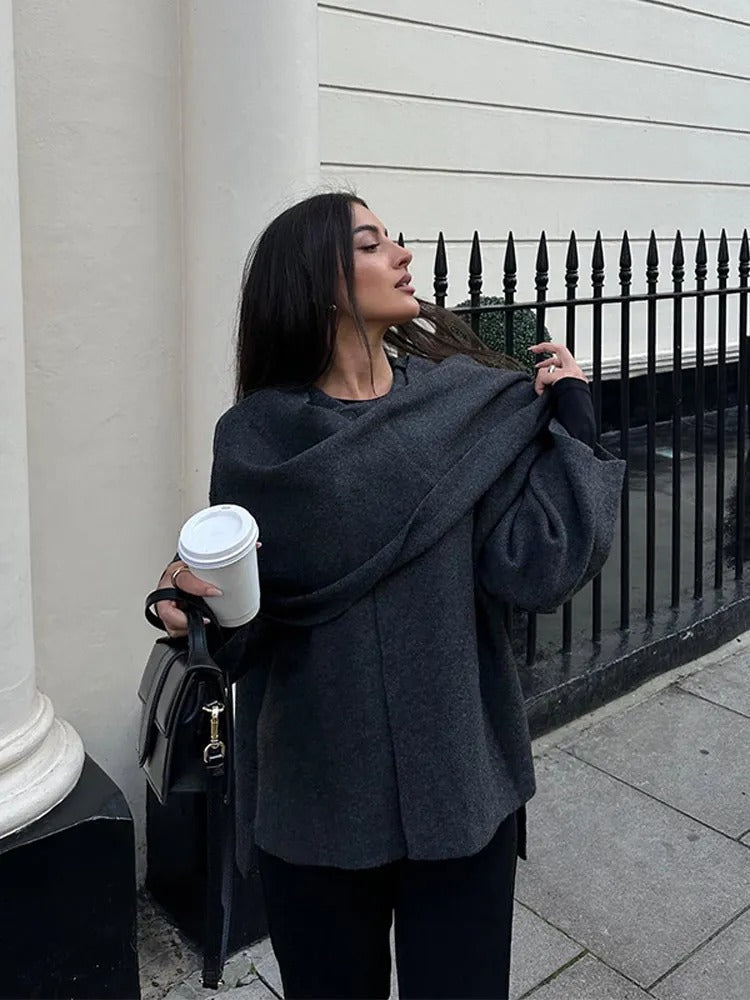 Valenzora | Elegant wool trench coat with scarf set