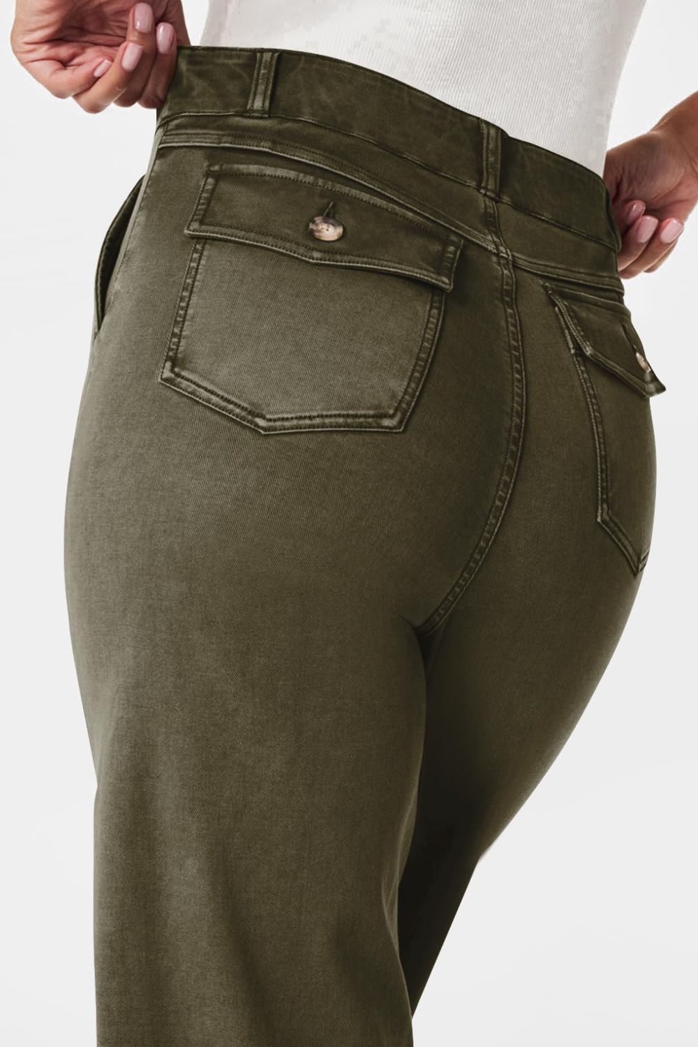 Valenzora | High-waisted jeans with pockets: Classic, stylish and versatile