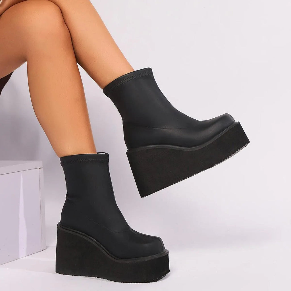 Valenzora | Wedge and platform ankle boots