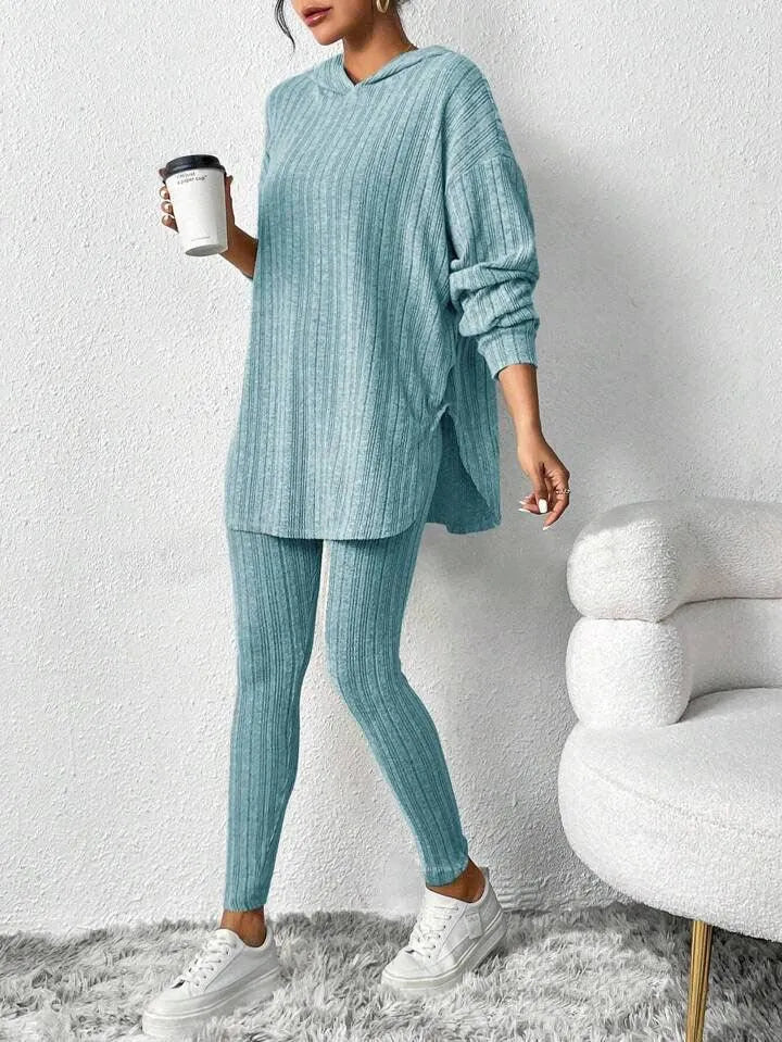 Valenzora | Women's long-sleeved set with a wide-cut hooded top in a solid color stripe