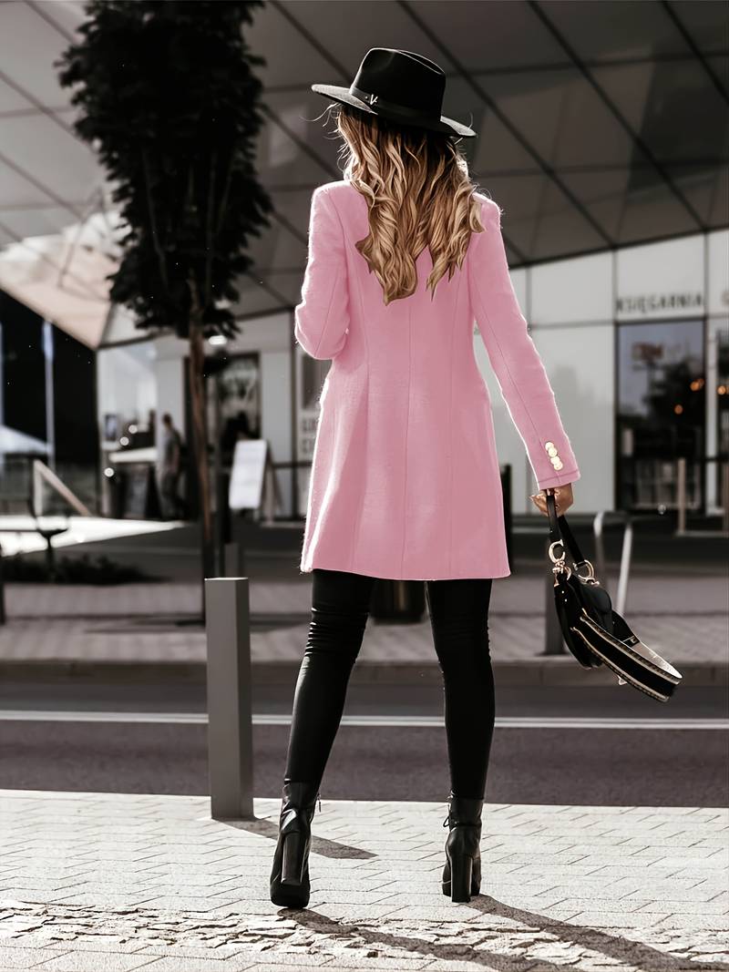 Valenzora wool coat for a flattering fit