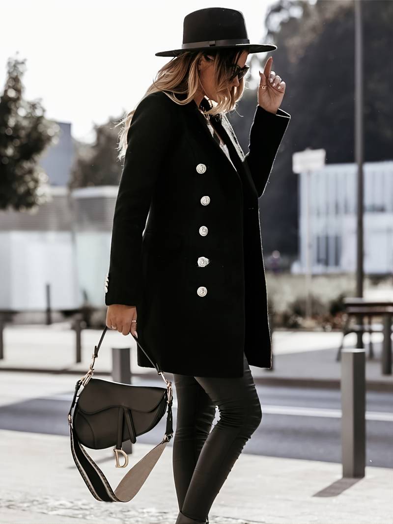 Valenzora wool coat for a flattering fit
