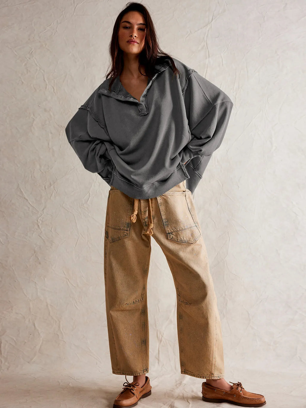 Valenzora - Casual sweatshirt with buttons and lamp sleeves