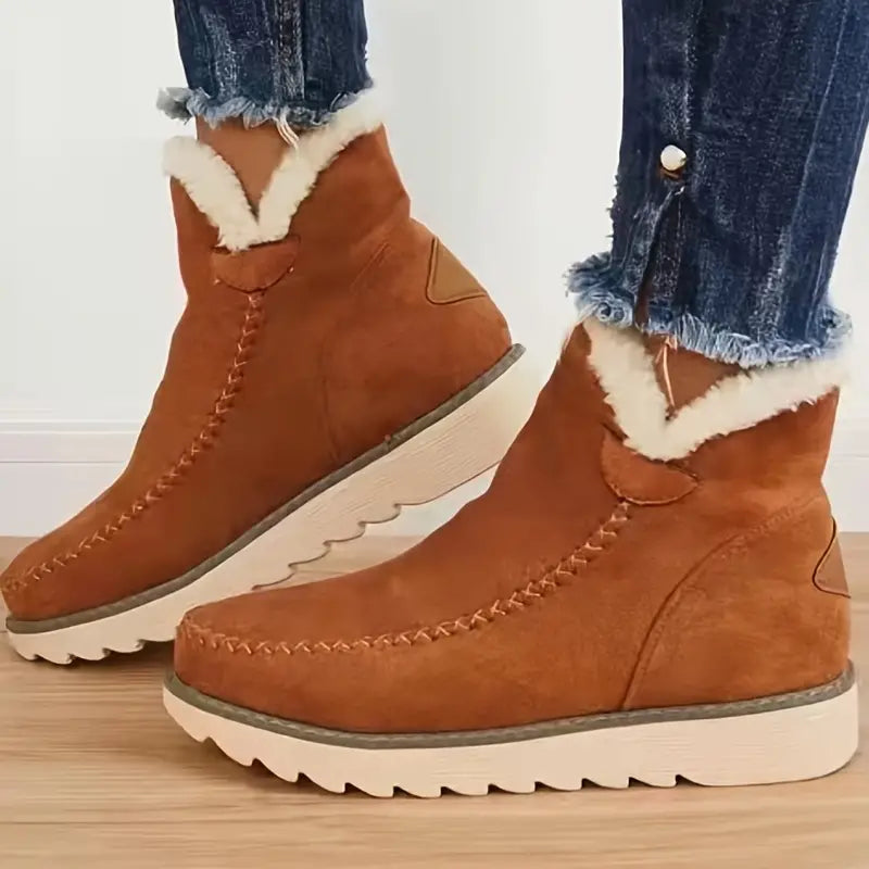 Women's boots made of plush sheepskin