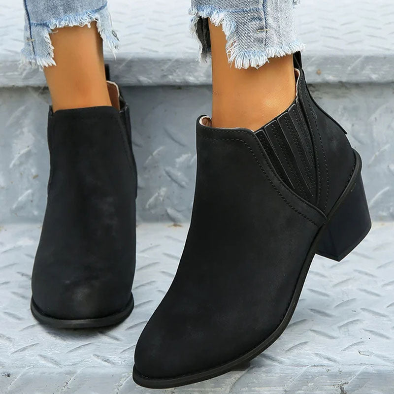 Valenzora | Vintage ankle boots with chunky heel