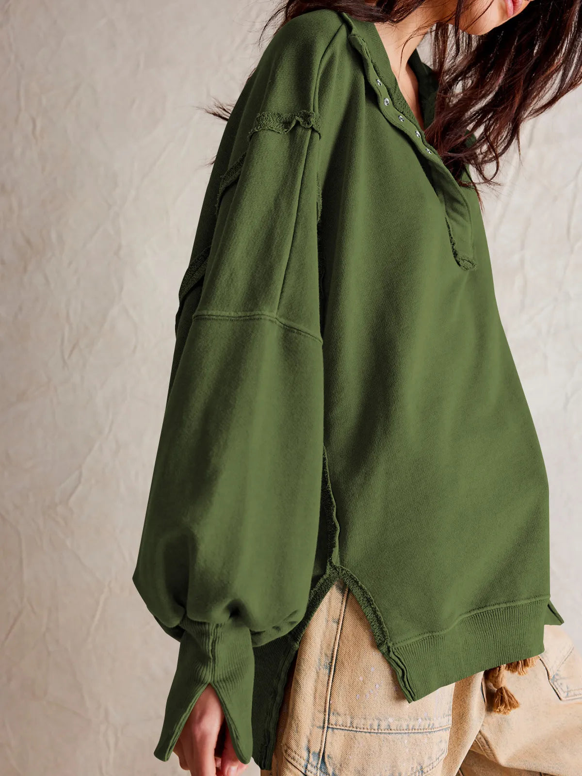 Valenzora - Casual sweatshirt with buttons and lamp sleeves