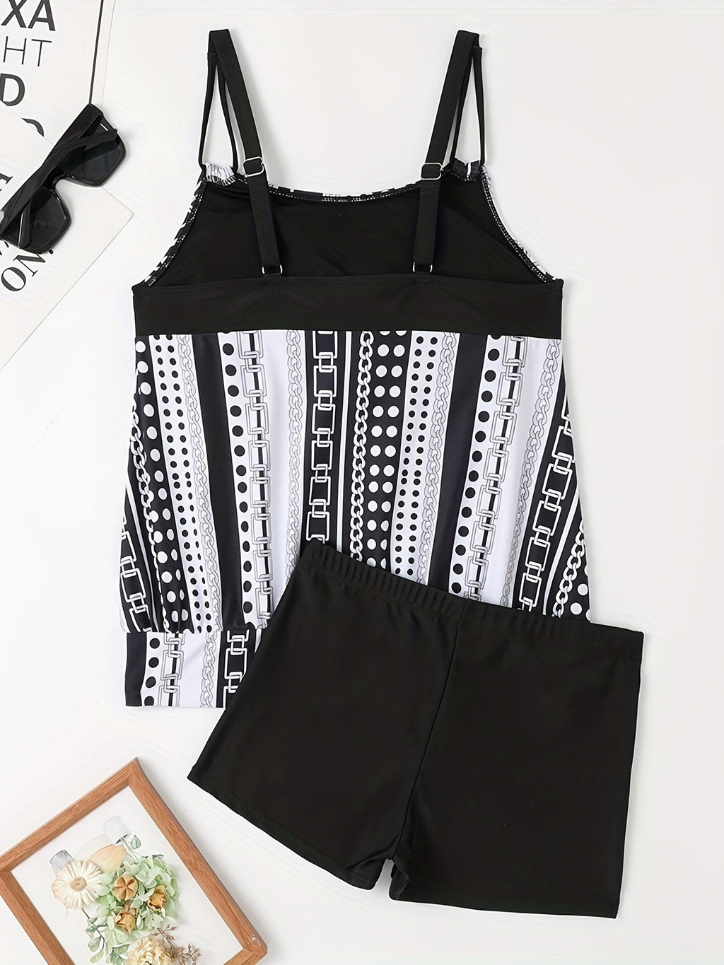 Valenzora | Tankini set with stripes and dots