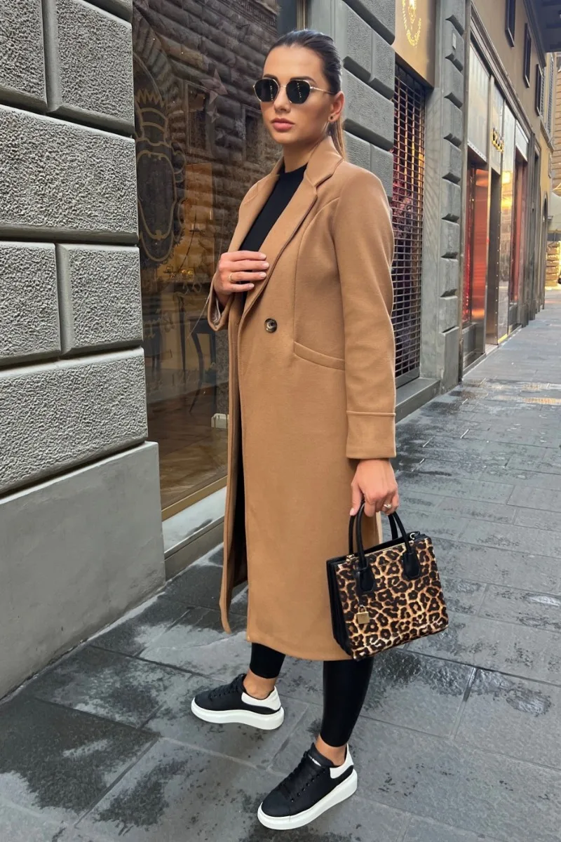 Valenzora | Classic long trench coat with