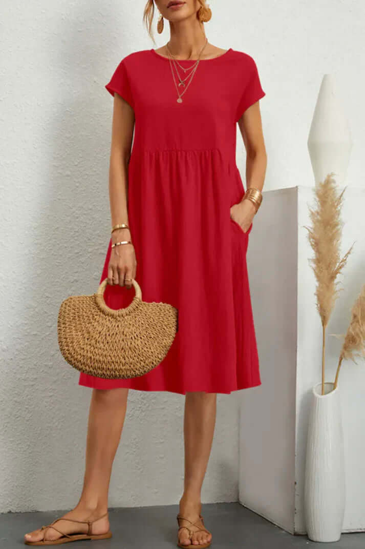 Valenzora | Einfaches, lässiges Kleid mit kurzen Ärmeln und Rundhalsausschnitt