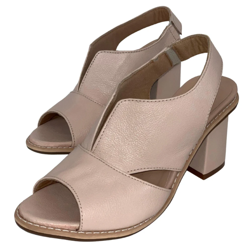 Valenzora | Unrivaled durability and timeless elegance in women's sandals made of genuine leather