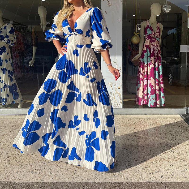 Valenzora | Elegant printed dress in a fashionable fit