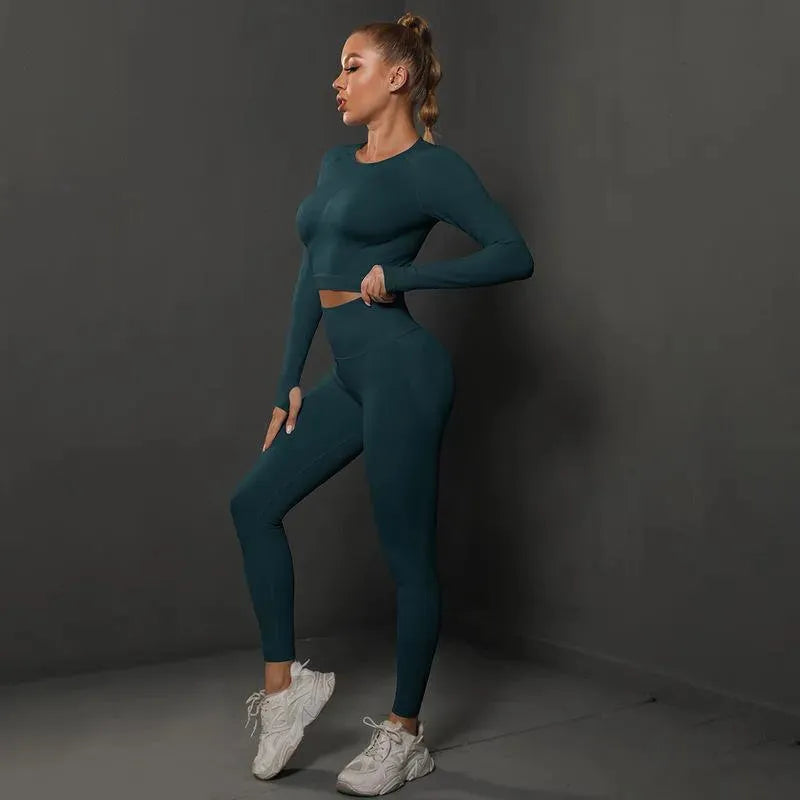 Valenzora | Complete with yoga pants and top
