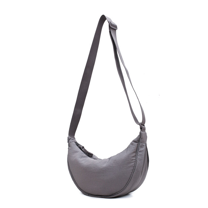 Valenzora | Crescent-shaped bag
