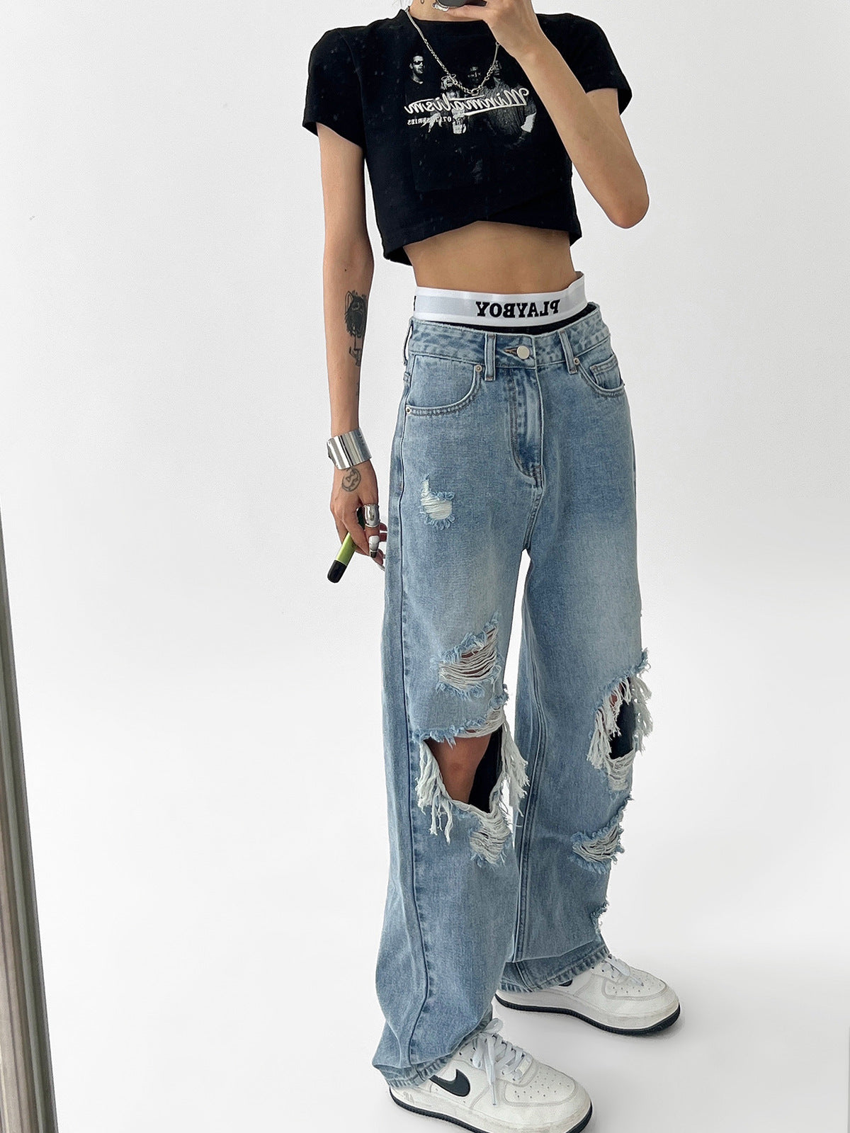 Valenzora women's jeans with ripped hem